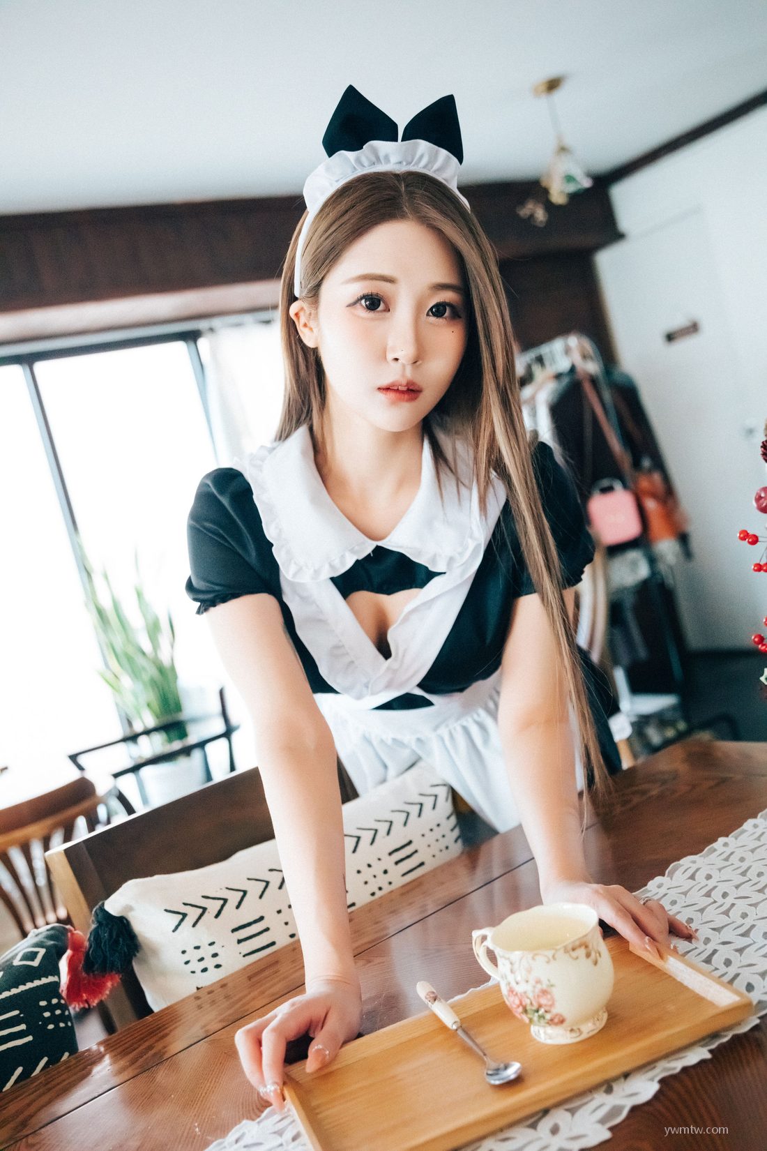 ŮBomi cafe Maid [ϺLoozyͼ] P.9